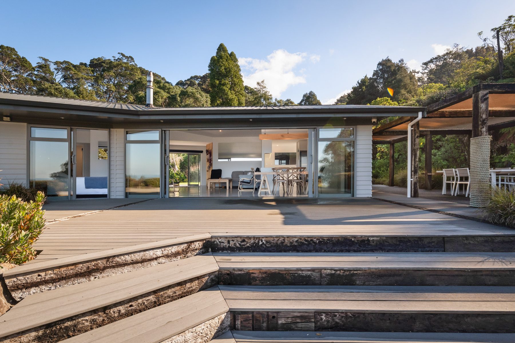 Property view at 2 West Street, photograph 12.