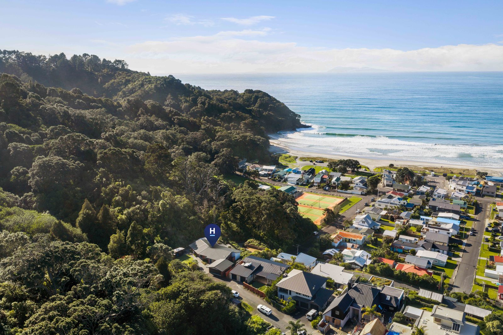 Property view at 2 West Street, photograph 15.