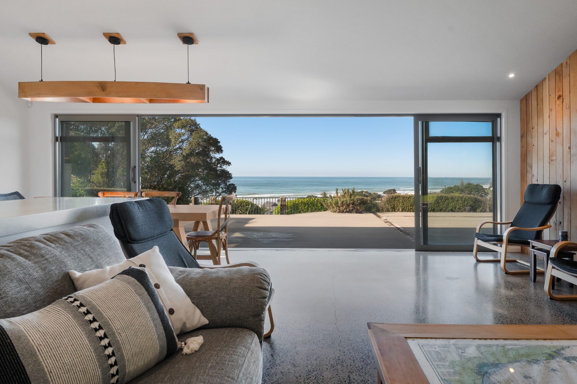 Property view at 2 West Street, photograph 1.
