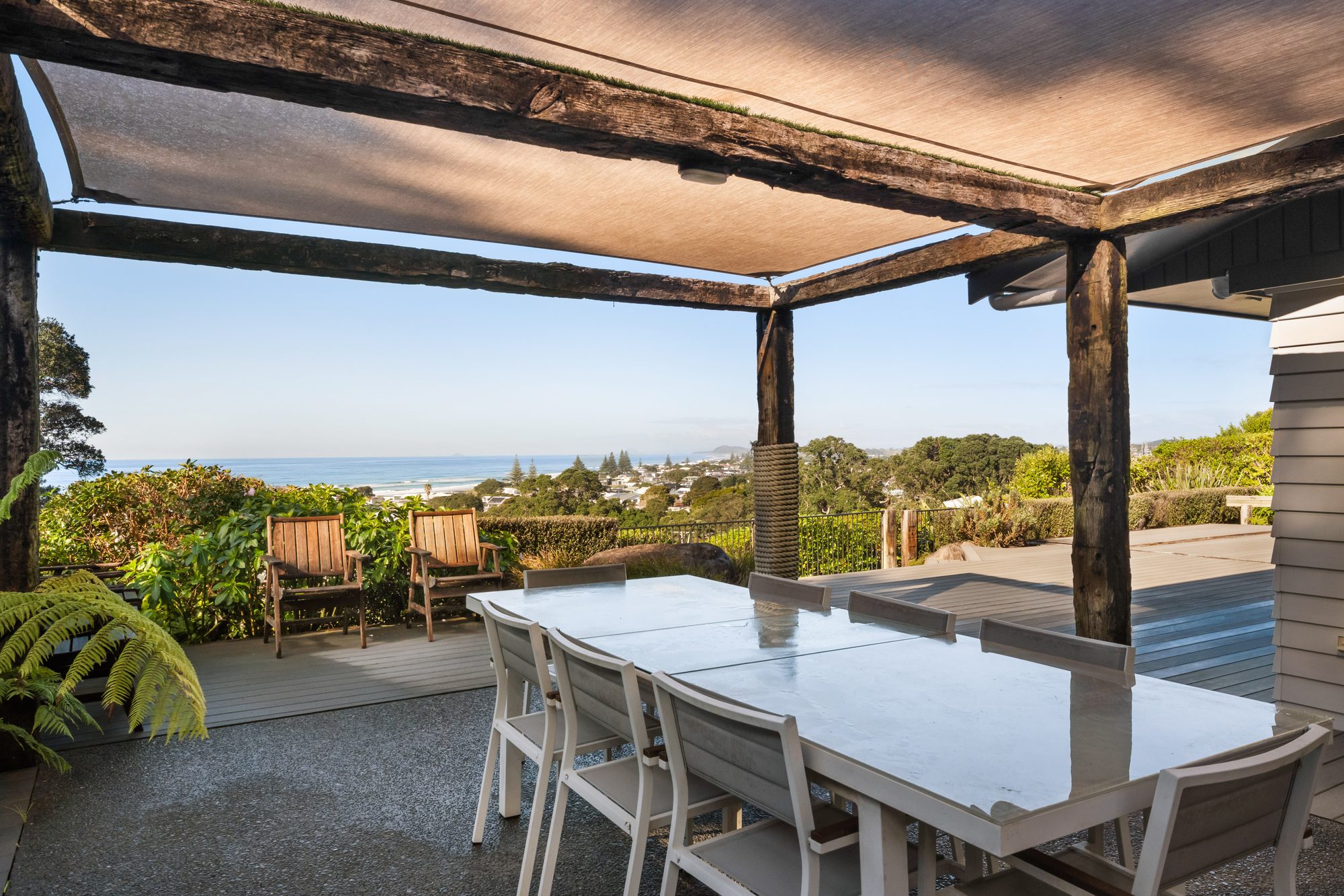 Outdoor living at 2 West Street, photograph 3.